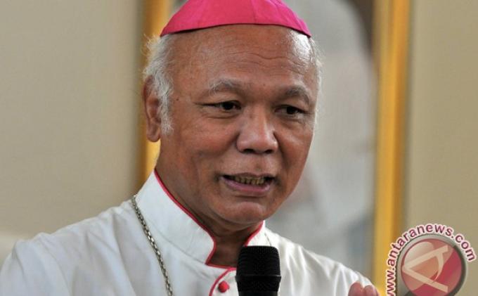 SURAT GEMBALA PEMAKLUMAN ARAH DASAR KAS 2011-2015 & SYUKUR ATAS ULANG TAHUN HIRARKI INDONESIA KE-50