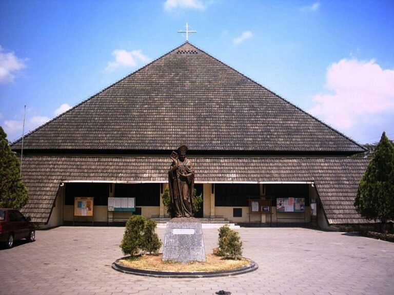 Paroki St. Alfonsus de Liguori Nandan