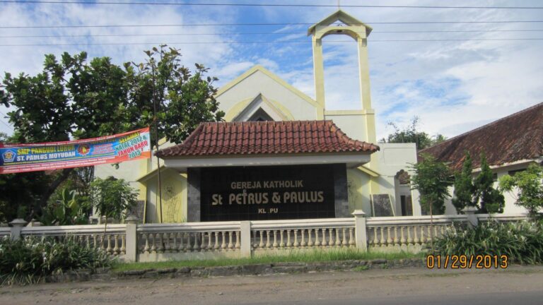Paroki St. Petrus dan Paulus Klepu