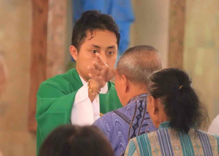 Peringatan Hari Orang Sakit Sedunia ke-28 Paroki Santa Theresia Liseux Boro