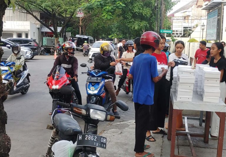 Umat Atmodirono Support Puasa Umat Muslim