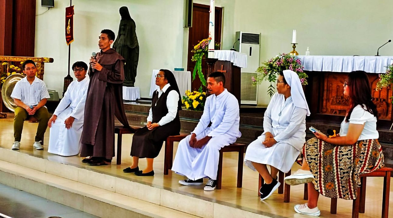 Sarasehan Hari Minggu Panggilan Sedunia di Paroki BSB - Keuskupan Agung ...