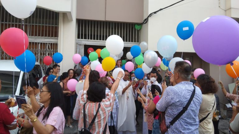 Pelepasan Balon Doa, Tandai Pesta Nama Kapel Shekinah