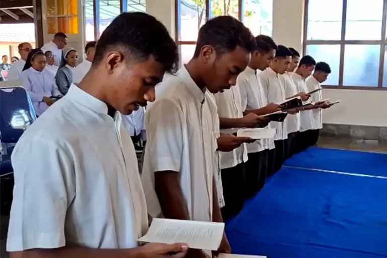 Sembilan pelamar bergabung dalam Kongregasi Bruder-Bruder Santo Aloysius Gonzaga (CSA) Semarang