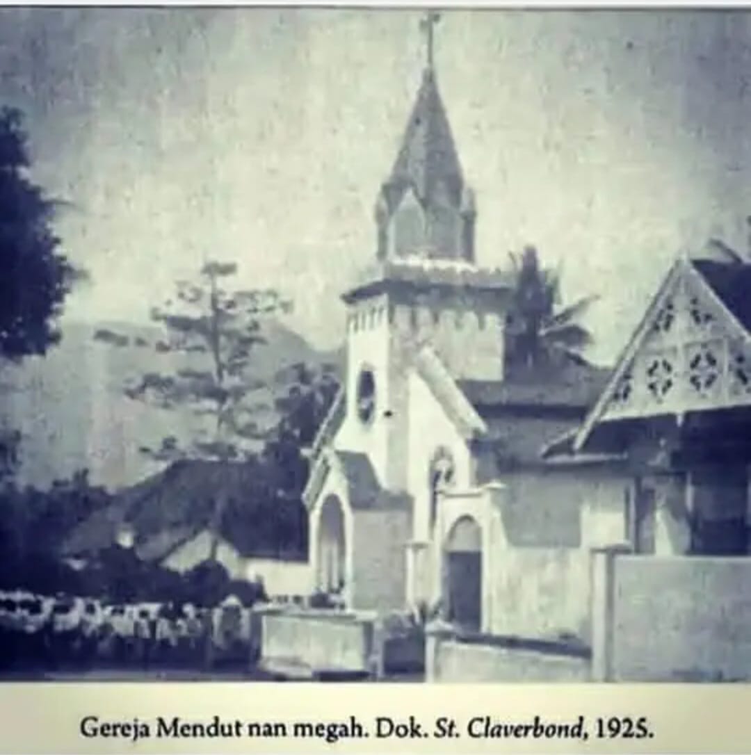 Foto penampakan Gereja Mendut kisaran tahun 1925, sumber: istimewa