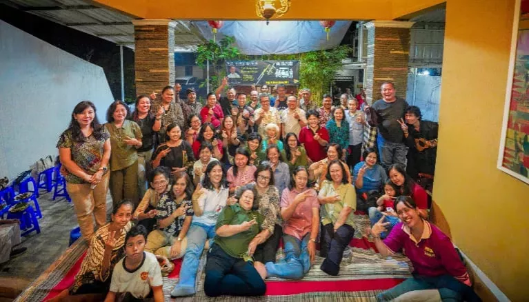 Umat Lingkungan di Paroki Sambiroto Gelar Sarasehan yang Berbeda