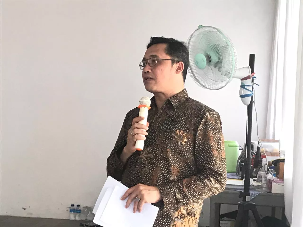 Bupati Magelang Grengseng Pamuji memberikan sambutan dalam acara ‘’Meet Your Doctor’’ oleh paguyuban Kadang Kinasih, Sabtu, 13 Desember 2025 di Desa Tegalsari, Kabupaten Magelang/Komsos Kedu/Harry Nug.