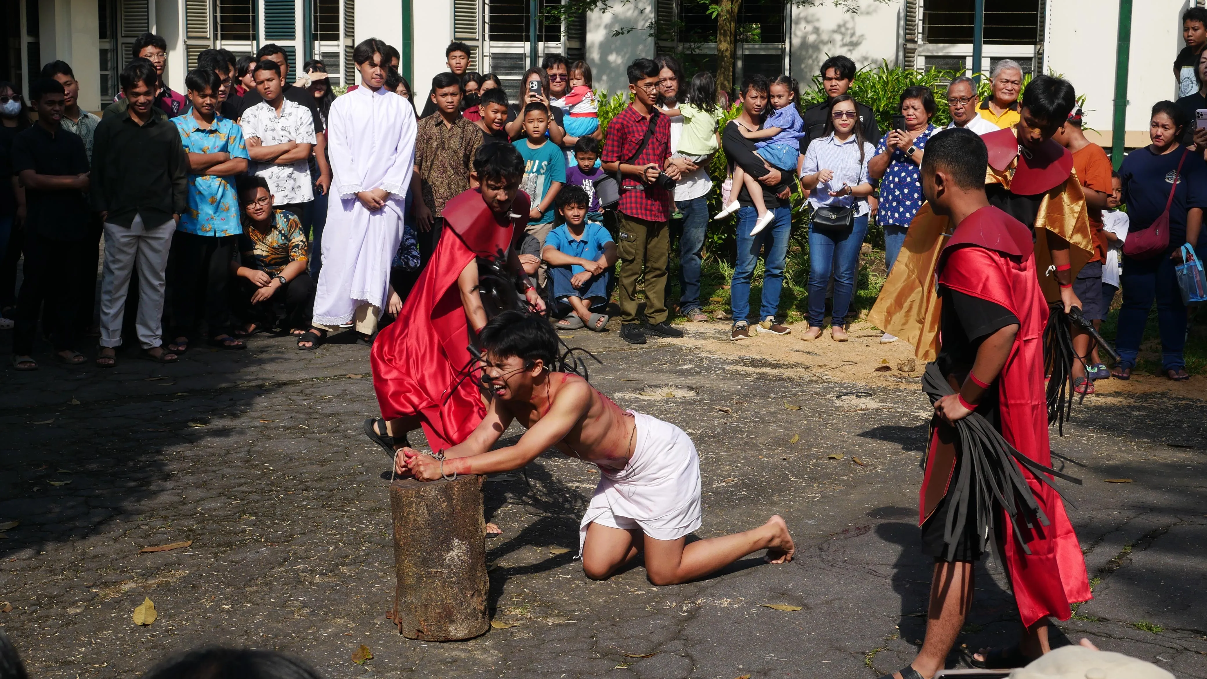 Momen Pekan Suci, Paroki Santo Yusup Pekerja Mertoyudan, dari 29 Maret 2026 hingga 3 April 2026.