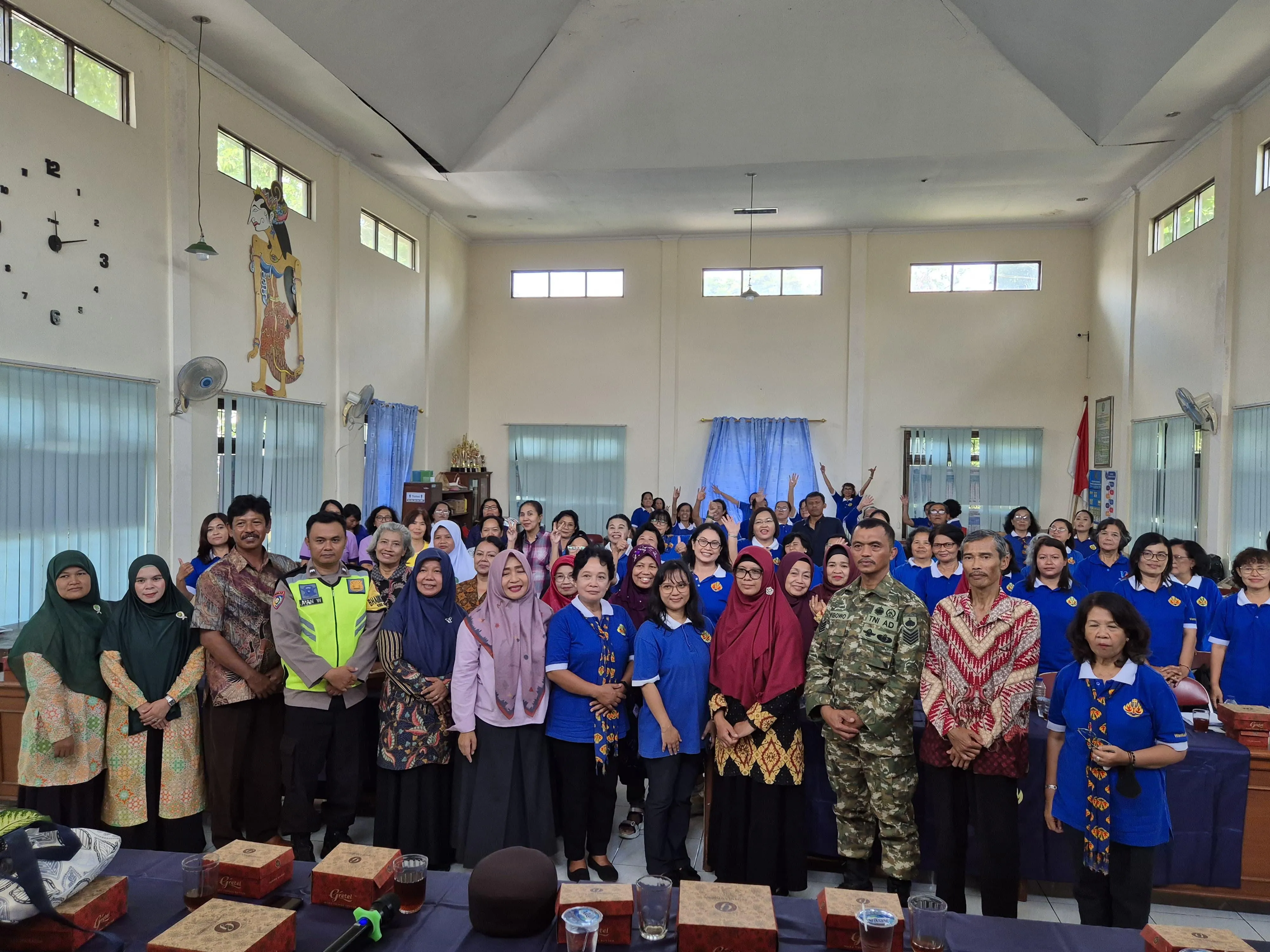 Wanita Katolik RI Cabang Kabupaten Magelang Praktik Membuat Media Tanam Organik Sabtu, 18 April 2026. Foto: Humas WKRI DPC Kabupaten Magelang.