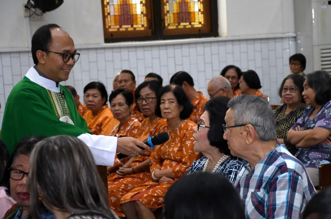 Misa Hari Kakek dan Nenek Sedunia di Paroki Pati Lansia Bukan Beban, Mereka Teladan Nyata Bagi Generasi Muda