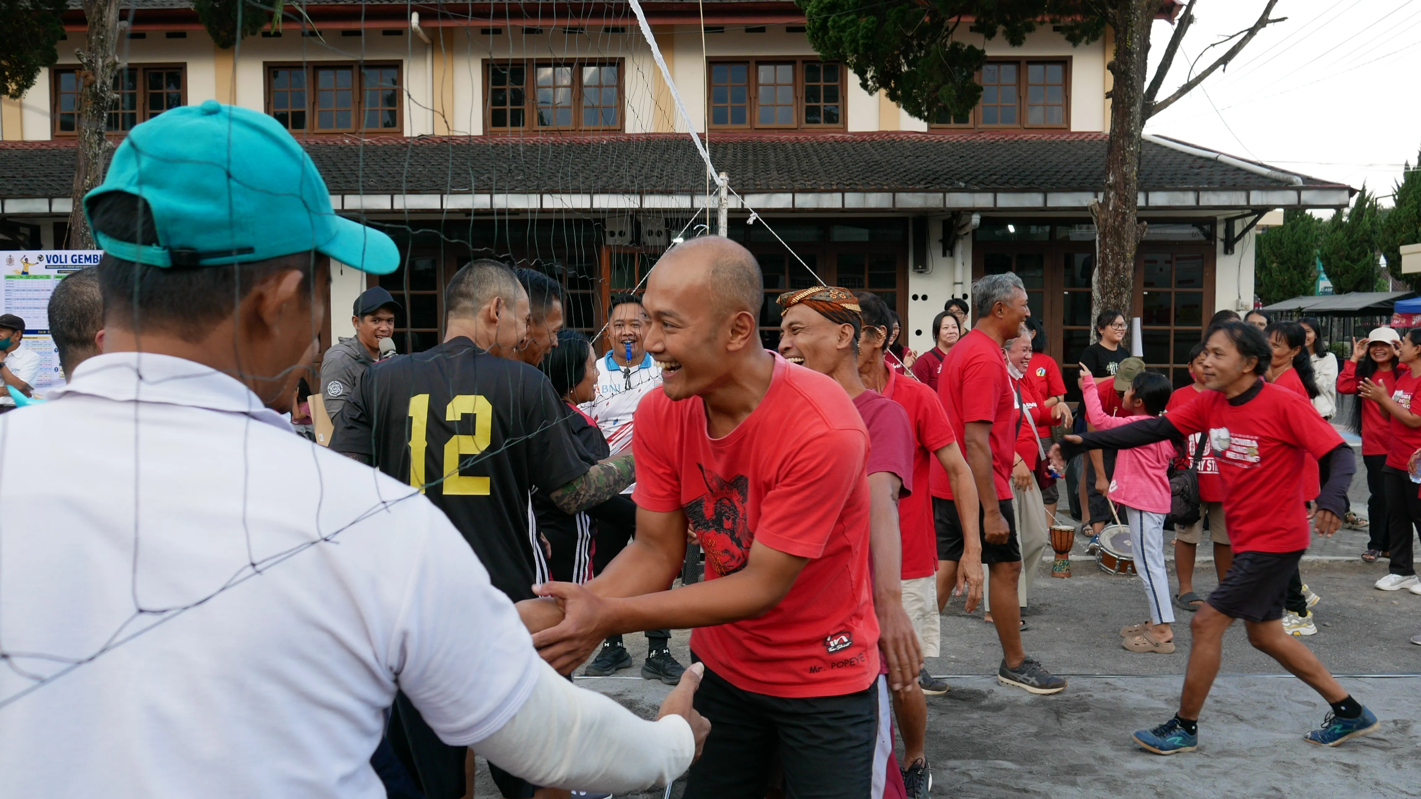 Pertandingan ‘’Voli Gembira’’ Paroki Santo Yusup Mertoyudan, Kabupaten Magelang, Minggu, 6 September 2026. Foto: Sunbio Pratama